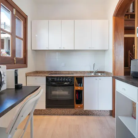 Lanzahost Casita De Madame